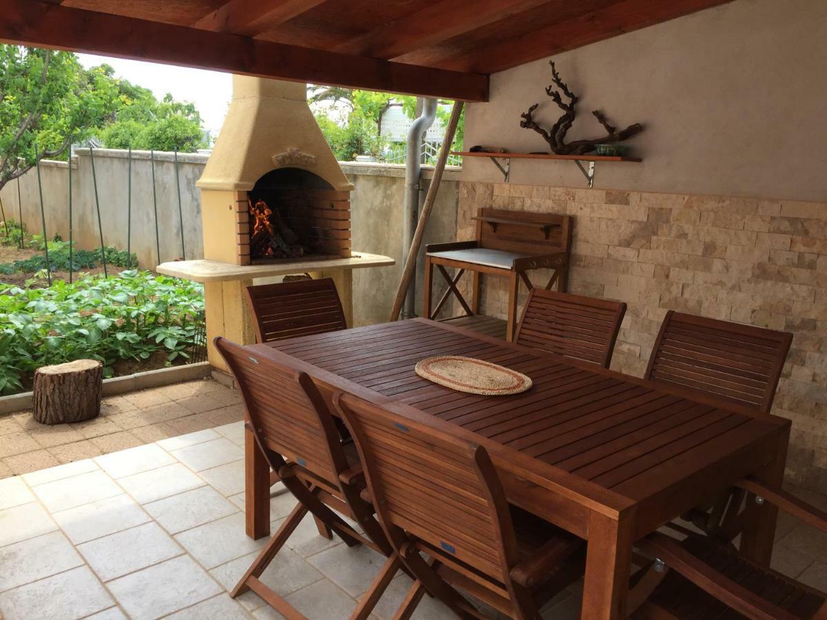 Apartmani Lorena Privlaka  Ngoại thất bức ảnh